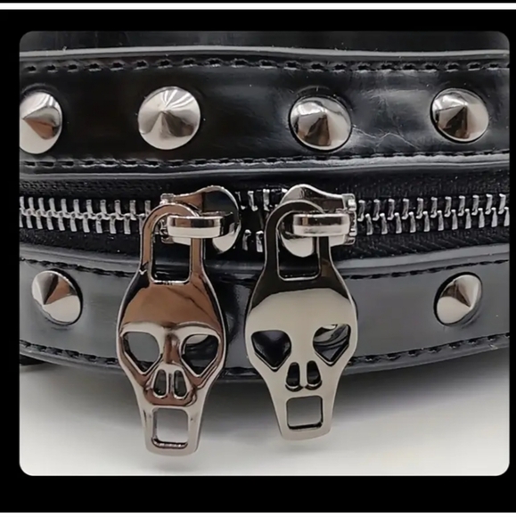 2024 Unique Skull-Shaped Zipper Wallet with Rivets Decor and Steampunk Dary - Picture 7 of 9